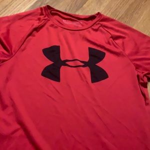 Red under armor t shirt